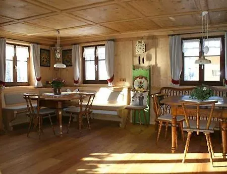 Apartment Haus Gstuat *